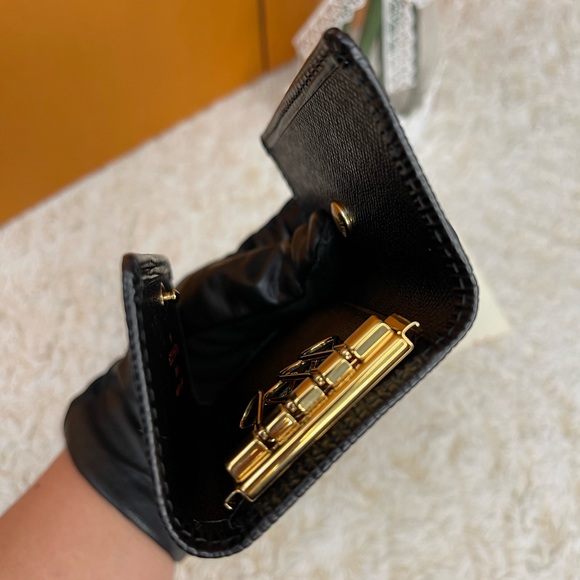 🌸Epi Multicles 4 Leather Ring Key Case - Picture 13 of 14